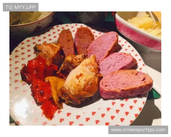 C罗家冰箱里塞满蛋白粉，连冰块都是鸡胸肉味的