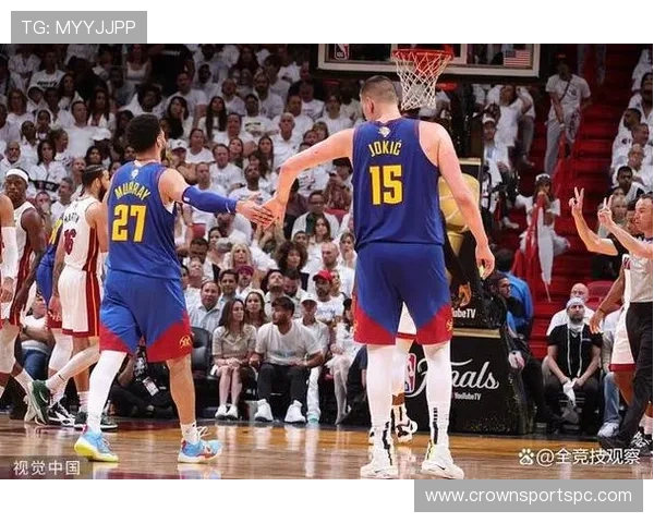 戴维斯挡拆回合效率落后于约基奇